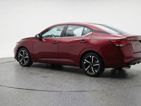 Used 2025 Nissan Sentra SV image 6