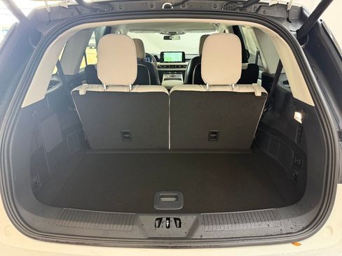 New 2026 Lincoln Aviator 2WD w/ Jet Appearance Package image 20