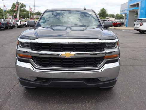 Used 2018 Chevrolet Silverado 1500 LT AWD/4WD image 26