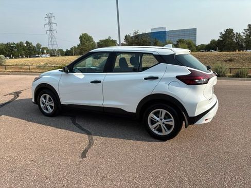 Used 2023 Nissan Kicks S FWD image 6