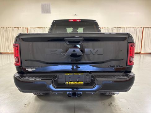 New 2026 RAM 2500 Big Horn AWD/4WD image 7