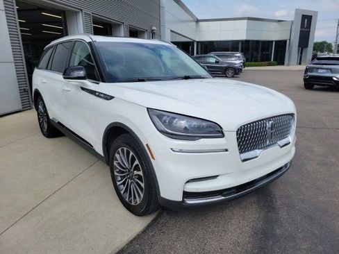 Used 2024 Lincoln Aviator Reserve w/ Elements Package Plus AWD/4WD image 11