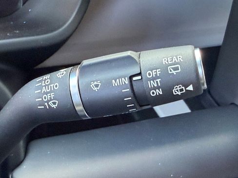 New 2026 Land Rover Defender 130 X-Dynamic SE image 14