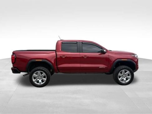 Used 2025 GMC Canyon AT4 AWD/4WD image 9