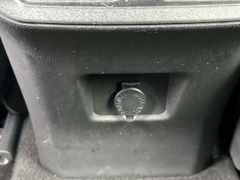 Used 2024 Toyota RAV4 LE AWD/4WD image 19