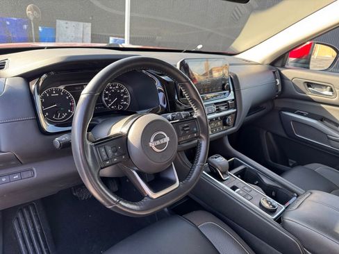 Used 2023 Nissan Pathfinder SL image 29