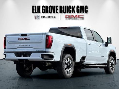 New 2026 GMC Sierra 3500 Denali w/ Denali Reserve Package image 4