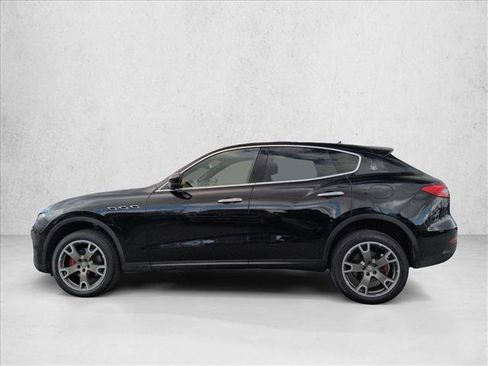 Used 2018 Maserati Levante image 9