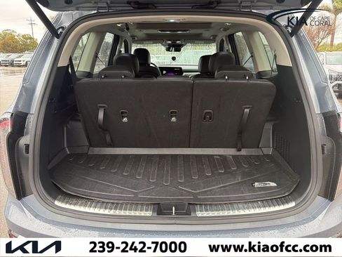 Certified 2025 Kia Telluride SX w/ SX Captain's Chair Package image 5