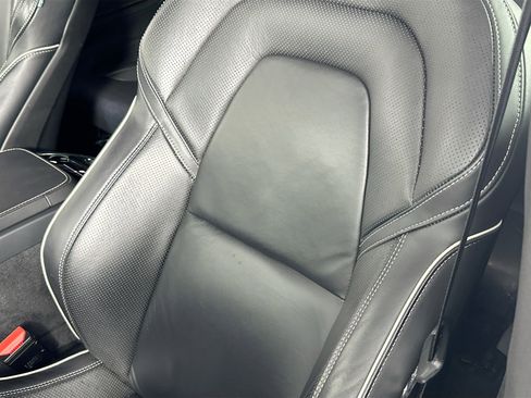 Used 2022 Volvo XC90 T8 R-Design w/ Advanced Package image 19