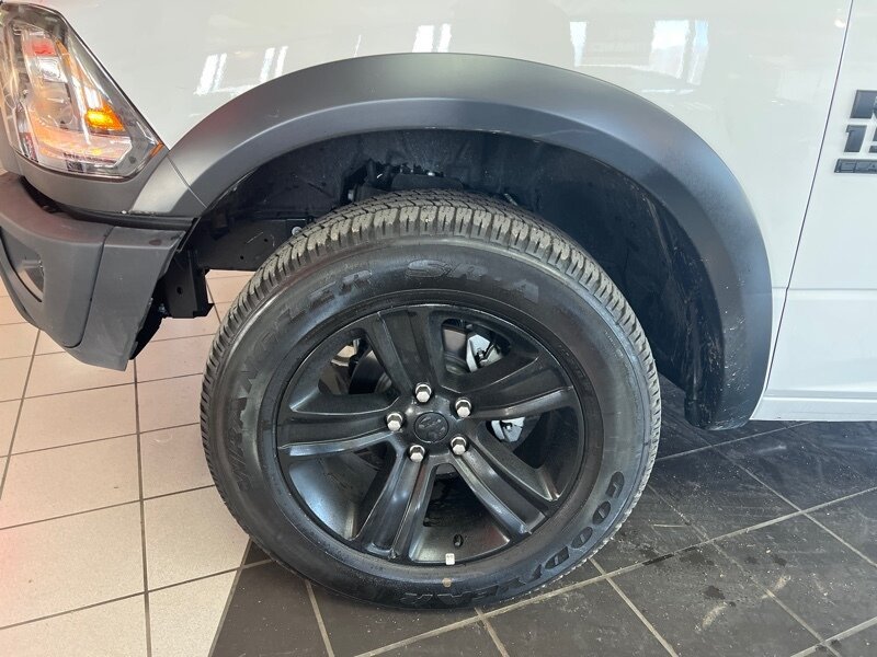 Used 2024 RAM 1500 Warlock AWD/4WD image 37