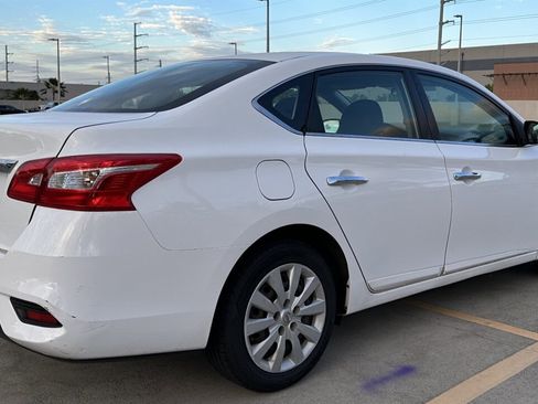 Used 2019 Nissan Sentra S w/ Exterior Package FWD image 5