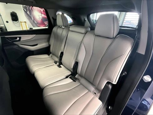 Used 2022 Acura MDX SH-AWD w/ Advance Package image 26