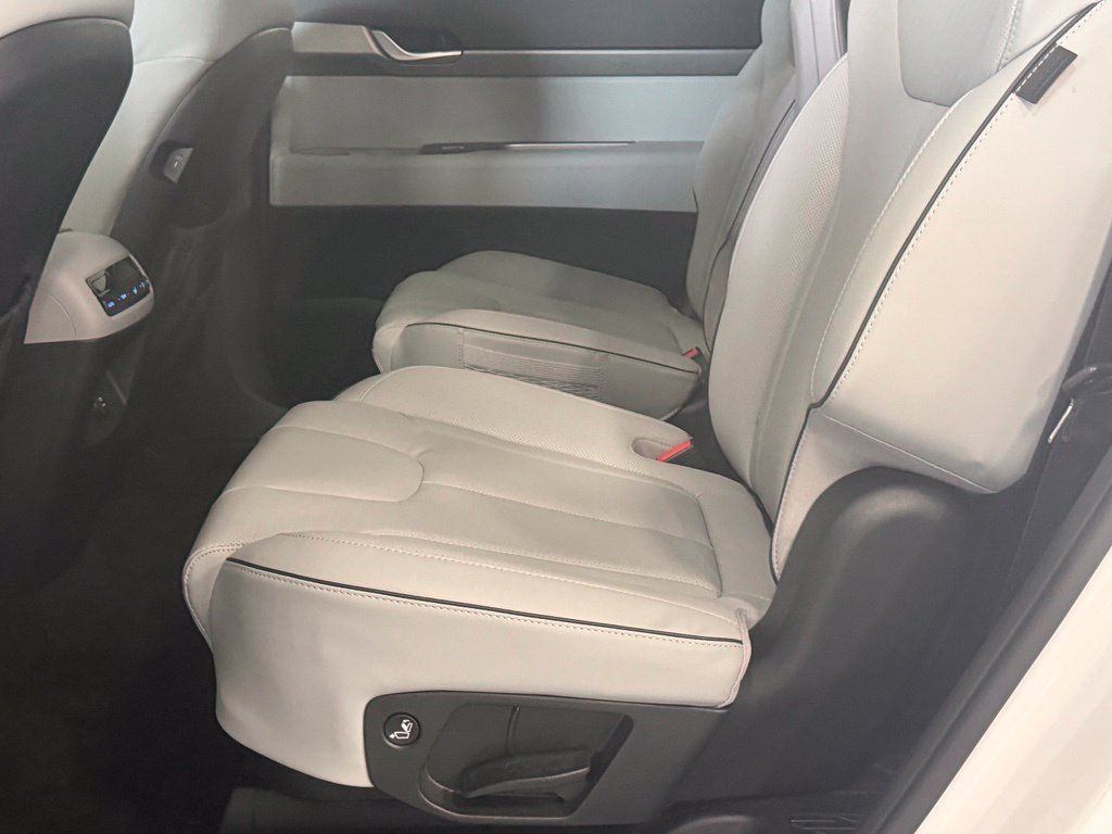Used 2024 Hyundai Palisade SEL AWD/4WD image 24