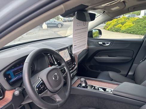 Certified 2024 Volvo XC60 B5 Plus AWD/4WD image 16