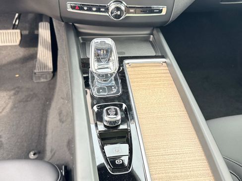New 2026 Volvo XC60 B5 Plus w/ Climate Package image 24