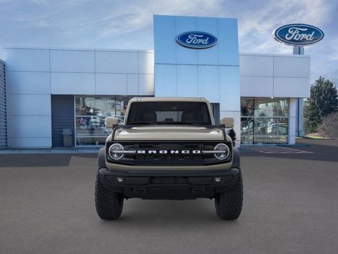 New 2025 Ford Bronco Outer Banks w/ Sasquatch Package image 6
