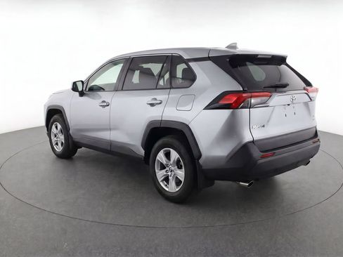 Used 2023 Toyota RAV4 LE AWD/4WD image 3