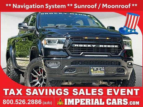 Used 2023 RAM 1500 Laramie AWD/4WD image 1