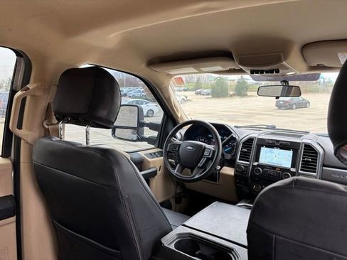 Used 2017 Ford F250 XLT w/ XLT Value Package image 11