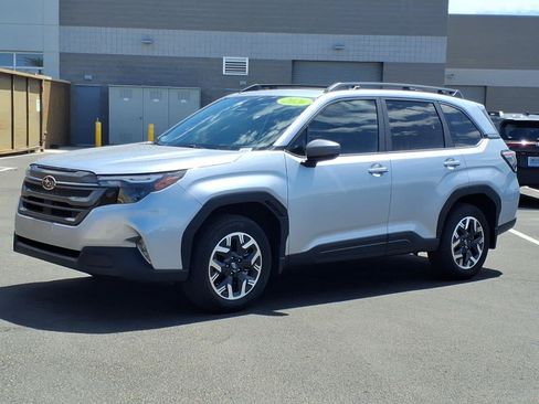 Certified 2026 Subaru Forester Premium w/ Base/Premium Package AWD/4WD image 3