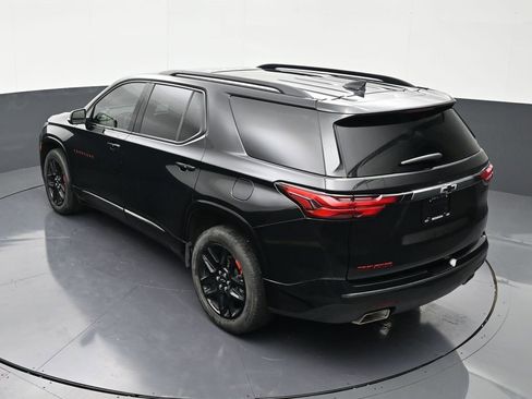 Used 2023 Chevrolet Traverse Premier w/ Redline Edition FWD image 14