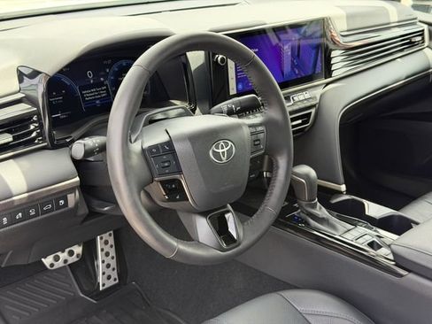 Used 2025 Toyota Camry XSE w/ Premium Plus Package AWD/4WD image 10