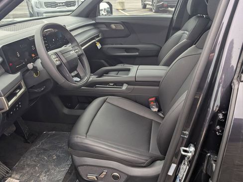 New 2027 Kia Telluride S image 13