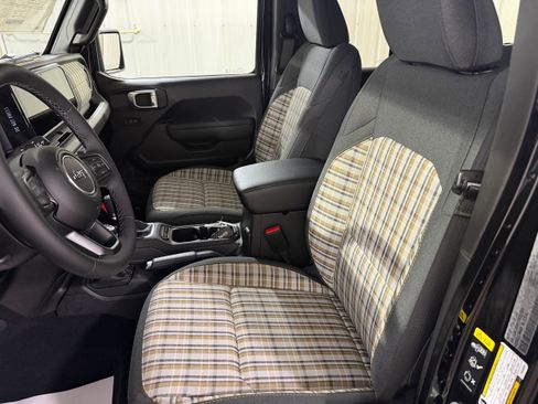 New 2026 Jeep Wrangler Unlimited Sport AWD/4WD image 14