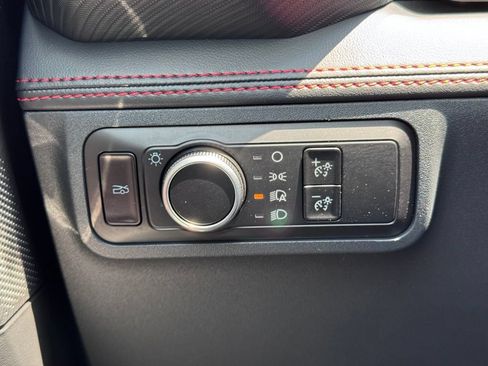 Used 2025 Ford Mustang GT Premium RWD image 33