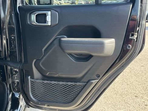 Used 2022 Jeep Wrangler Unlimited Sport AWD/4WD image 22