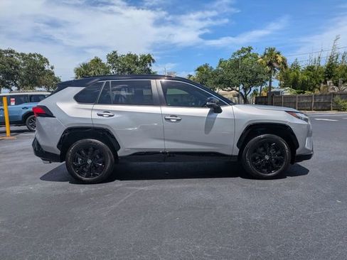 Used 2024 Toyota RAV4 XSE AWD/4WD image 3