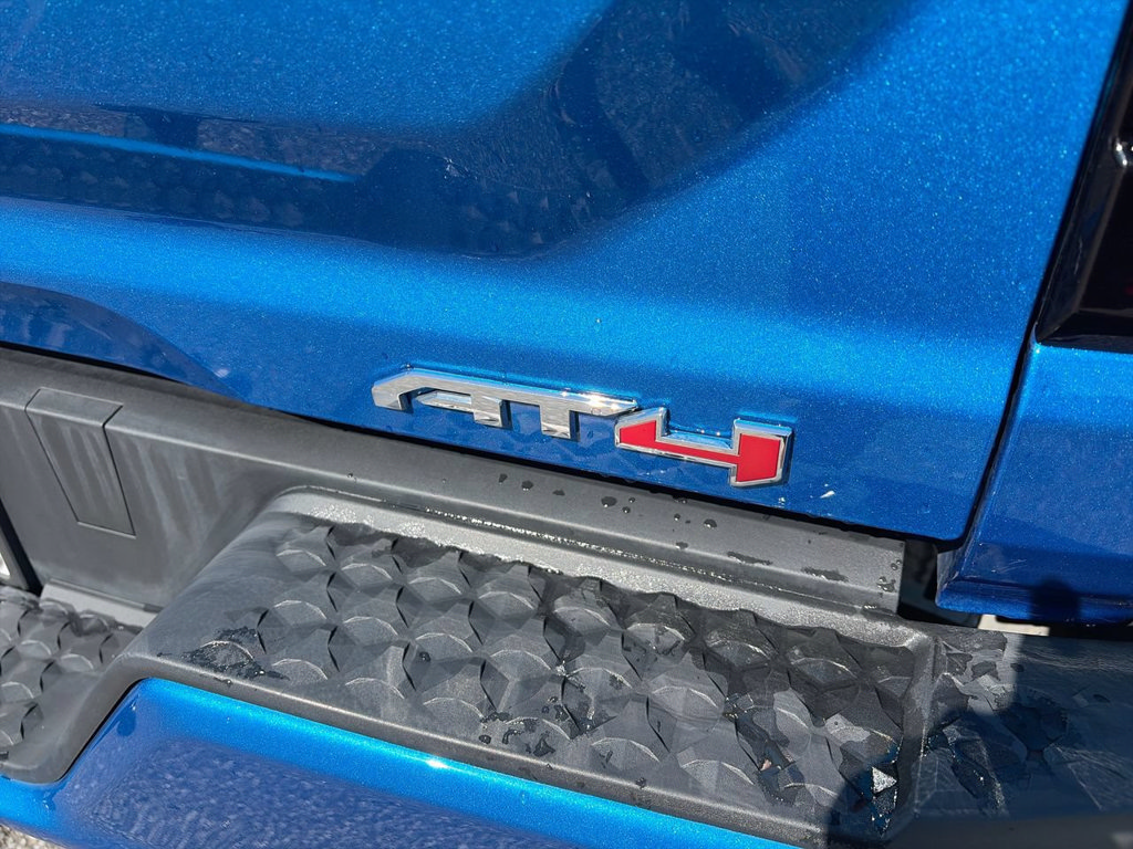 Used 2023 GMC Canyon AT4 AWD/4WD image 8