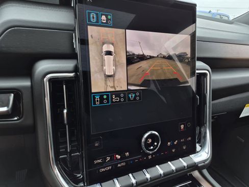 New 2026 GMC Yukon Denali w/ Sun & Power Step Package image 24