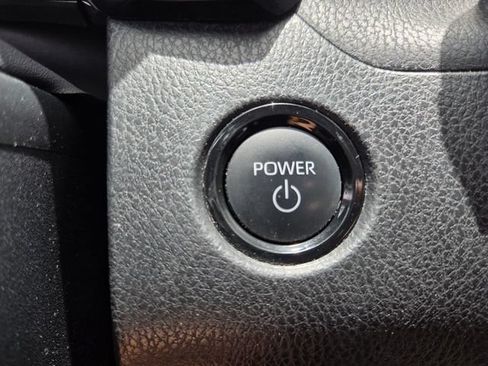 Used 2025 Toyota Camry LE FWD image 28