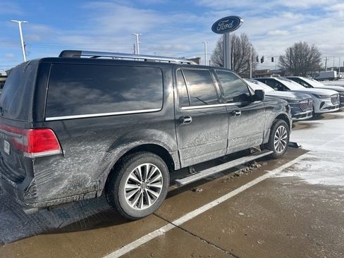 Used 2016 Lincoln Navigator L Select image 3