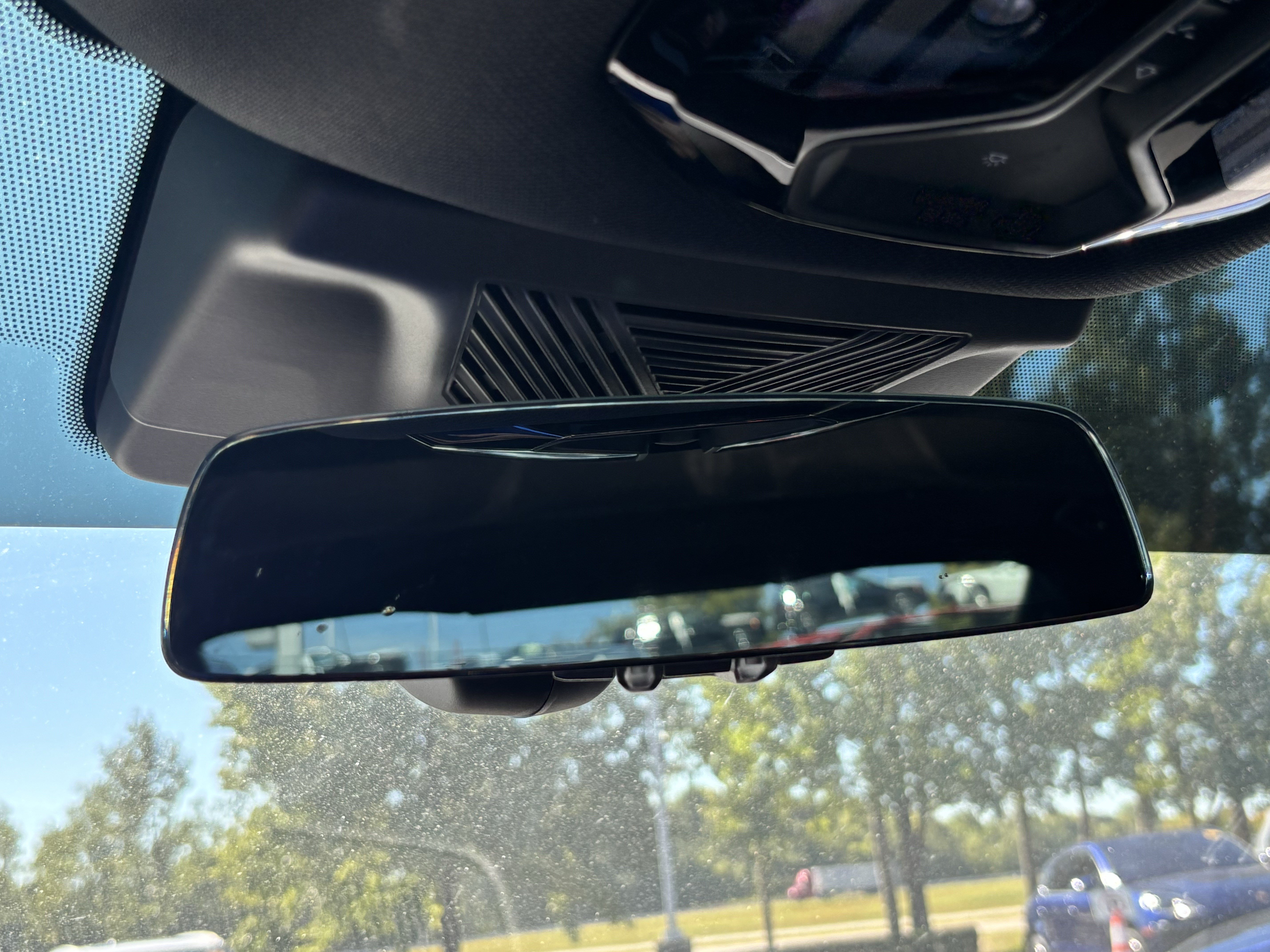 Used 2024 BMW i5 eDrive40i w/ M Sport Package RWD image 28