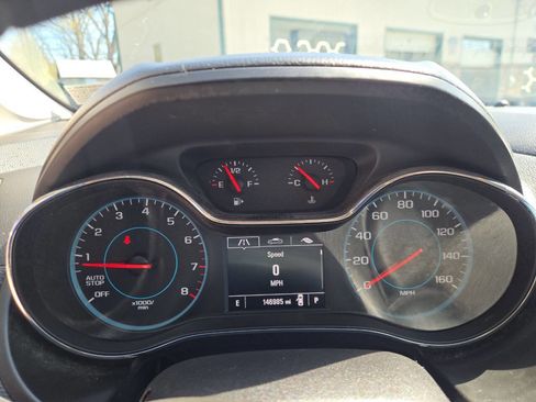 Used 2017 Chevrolet Cruze LT w/ Convenience Package image 19