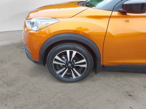 Used 2020 Nissan Kicks SV FWD image 14