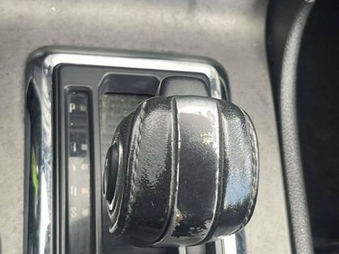 Used 2014 Ford Mustang Convertible RWD image 33