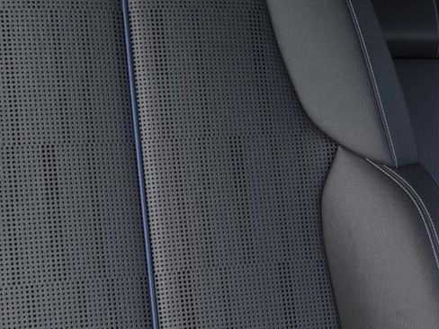 New 2025 Cadillac Lyriq Luxury image 42