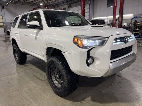 Used 2016 Toyota 4Runner Trail Premium image 7