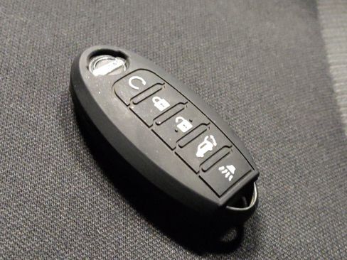 Used 2021 Nissan Sentra SV FWD image 32