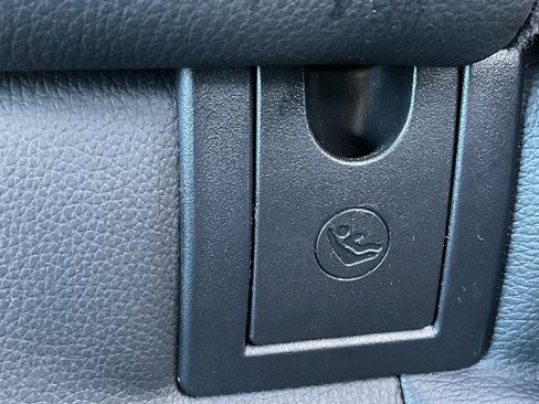 Used 2025 Toyota Camry SE image 15