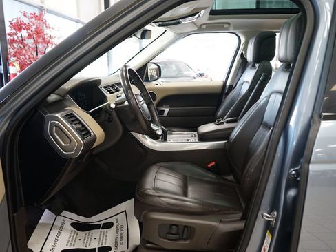 Used 2019 Land Rover Range Rover Sport HSE AWD/4WD image 30