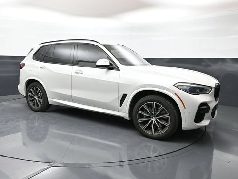Used 2023 BMW X5 M50i w/ Executive Package AWD/4WD image 36