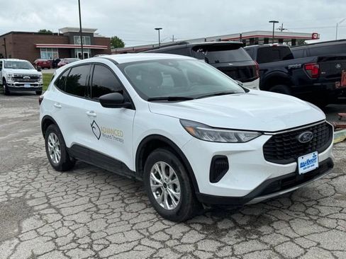 Used 2026 Ford Escape Active AWD/4WD image 7