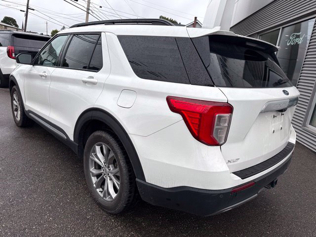 Used 2023 Ford Explorer XLT w/ Equipment Group 202A AWD/4WD image 8