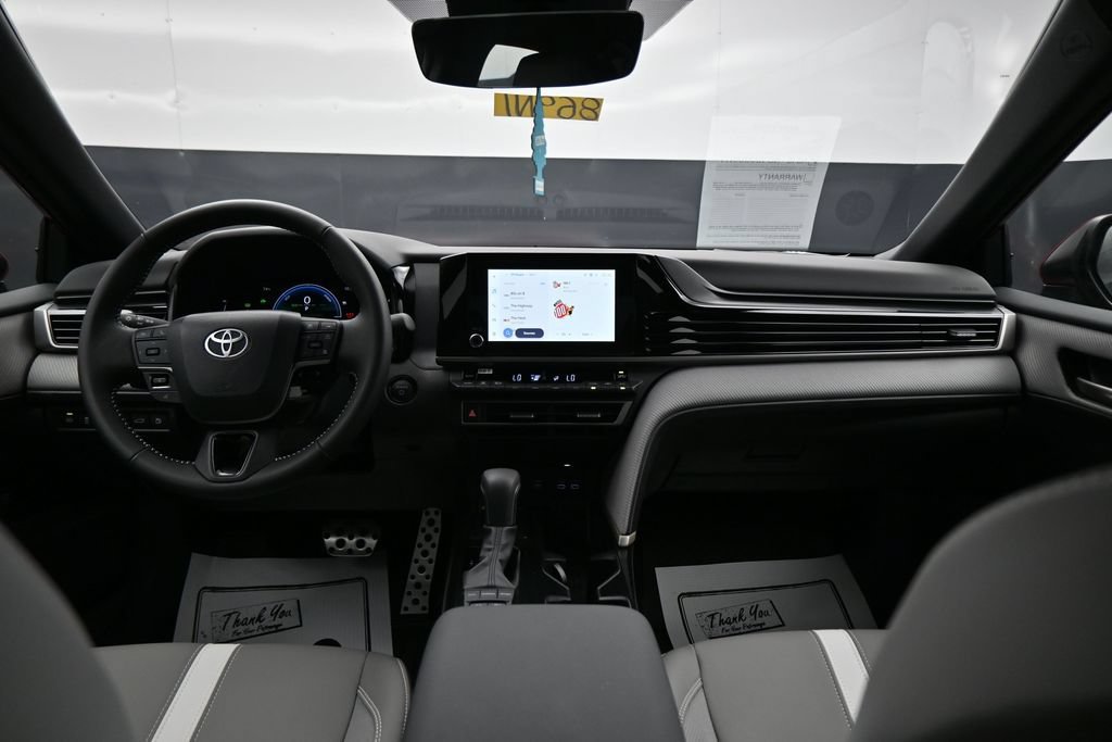 Used 2026 Toyota Camry SE FWD image 13