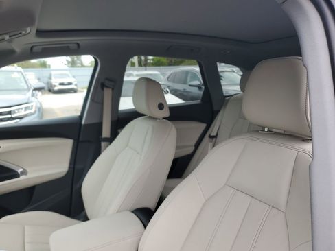 Certified 2025 Audi Q5 Premium Plus w/ Premium Plus AWD/4WD image 23